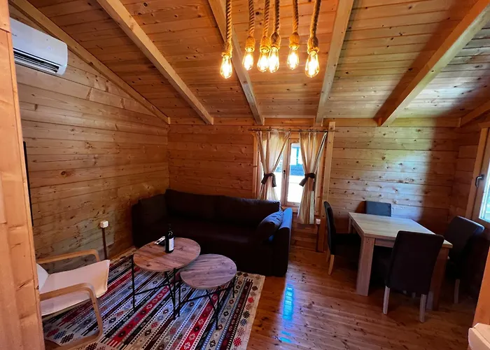 Orahovo Cottages